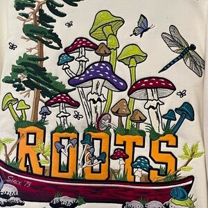 Limited edition Roots “Nature everywhere” made in Canada crewneck sweatshirt